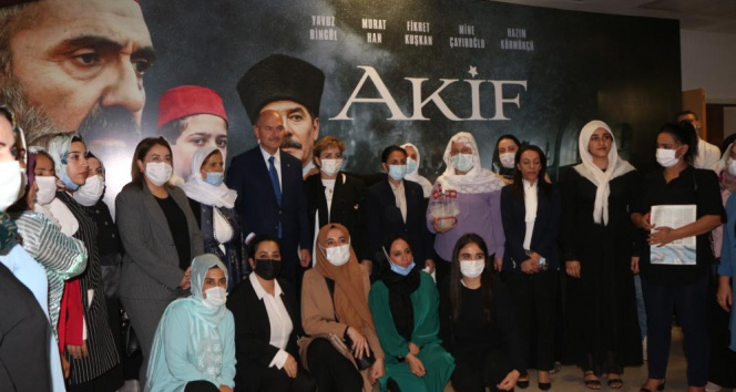 İçişleri Bakanı Süleyman Soylu, Şırnakta Akif filminin galasına katıldı