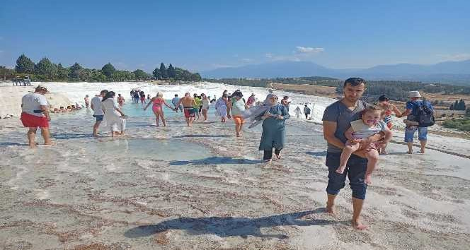 Pamukkale’de sonbahar yoğunluğu