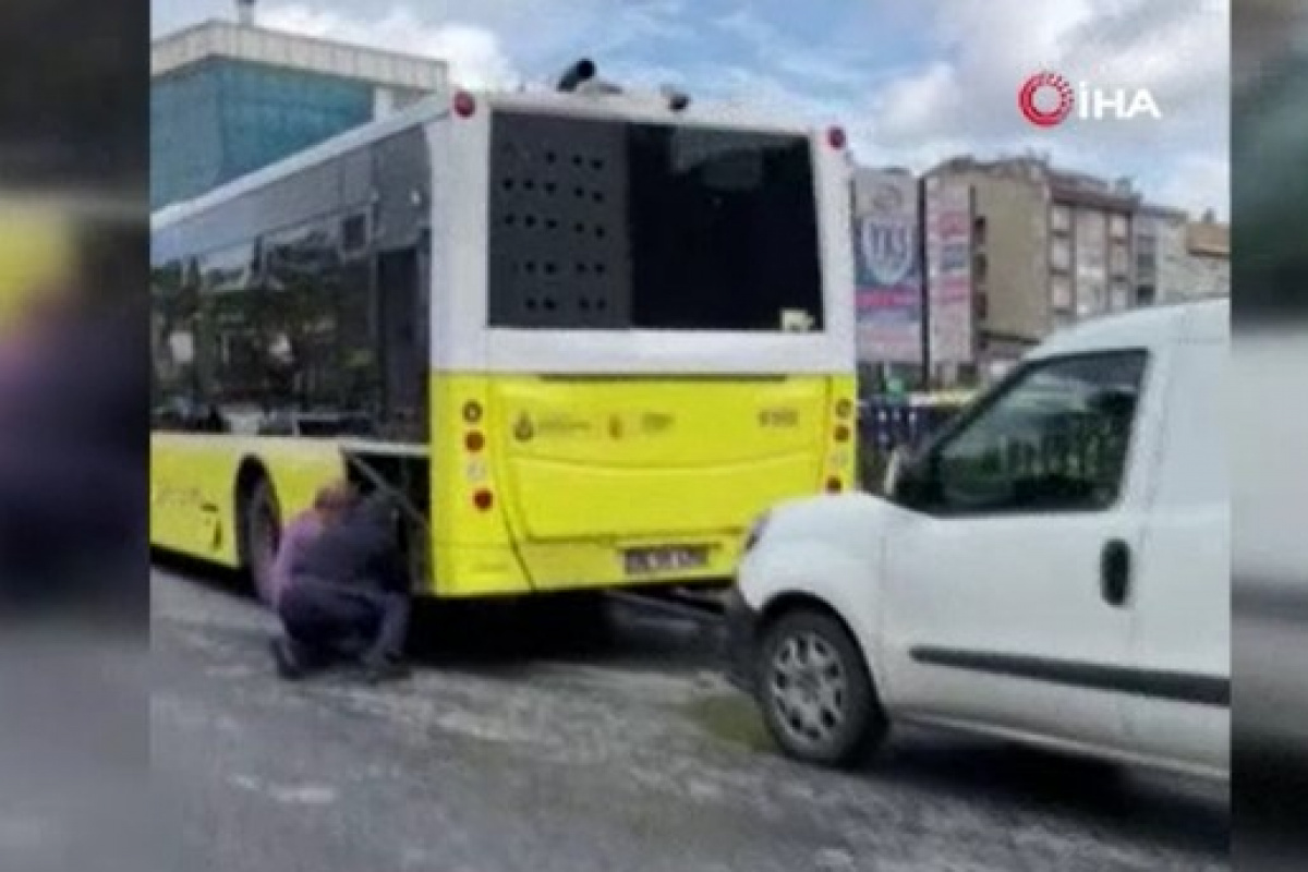 Gaziosmanpaşa’da, İETT otobüsü arıza yaptı