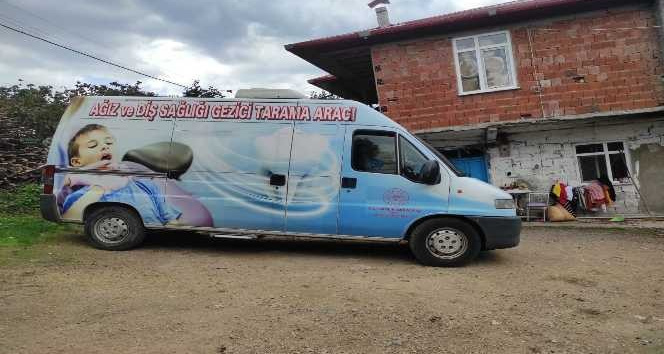 Mobil ağız ve diş sağlığı hizmeti yüz güldürüyor