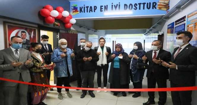 Film yapımcısı ve dizi oyuncusundan Ordu’ya okul ve Z kütüphane