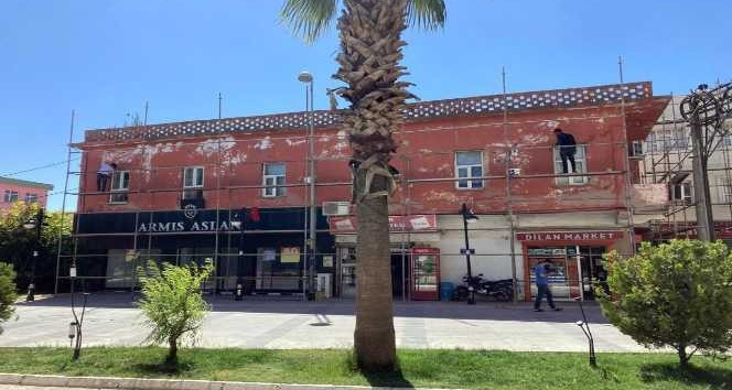 Tarihi Nusaybin Kapalı Çarşısında çalışmalar devam ediyor