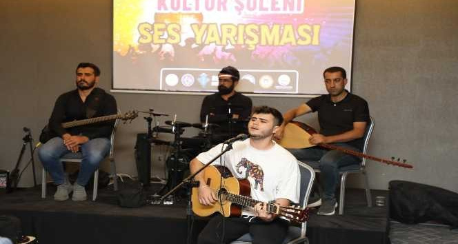 Cizre’de kültür şöleni ses yarışması programı düzenlendi