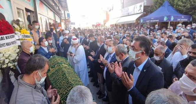 Kalbine yenik düşen CHP Dilovası ilçe başkanı son yolculuğuna uğurlandı