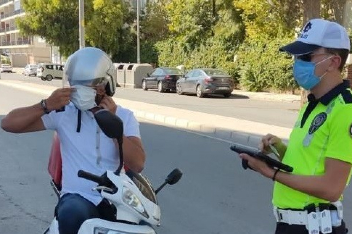 İzmir&#039;de motosikletlilere denetim: 448 sürüye ceza kesildi