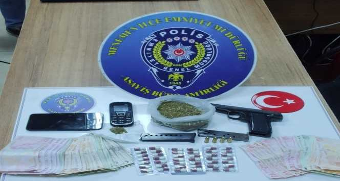 İzmir’de uyuşturucu operasyonu: 1 tutuklama