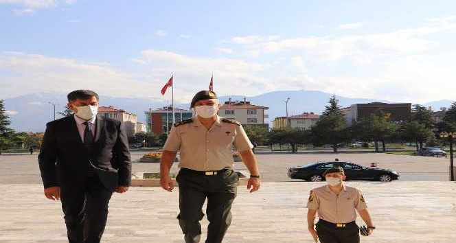 3. Ordu Komutanı Türkgenci’nden Başkan Aksun’a ziyaret