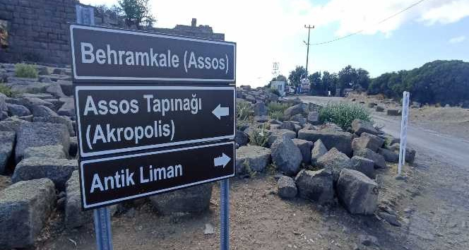 Asos antik kentinin tarihi silueti iş makineleriyle tahrip ediliyor
