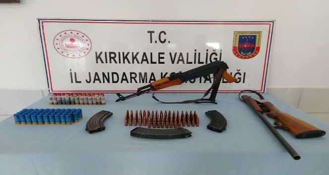 Kırıkkale’de silah kaçakçılarına operasyon: 3 gözaltı