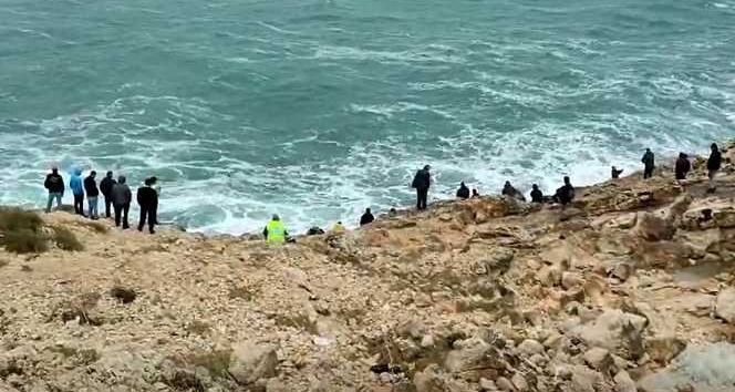 (ÖZEL) Denize düşen 4 kişiden 1’inin hayatını kaybettiği noktada balıkçı yoğunluğu