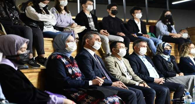 Bilime merak duyanların adresi “Mamak Füzyon”