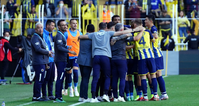 Fenerbahçe ulusal araya önder gitti