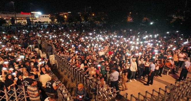 Şanlıurfa’da gripin konserine yoğun ilgi