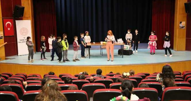 Tunceli’de ’Neşeli Deneyler’ etkinliği