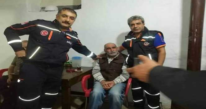 Mantar toplarken kaybolan vatandaşı jandarma ve AFAD ekipleri buldu