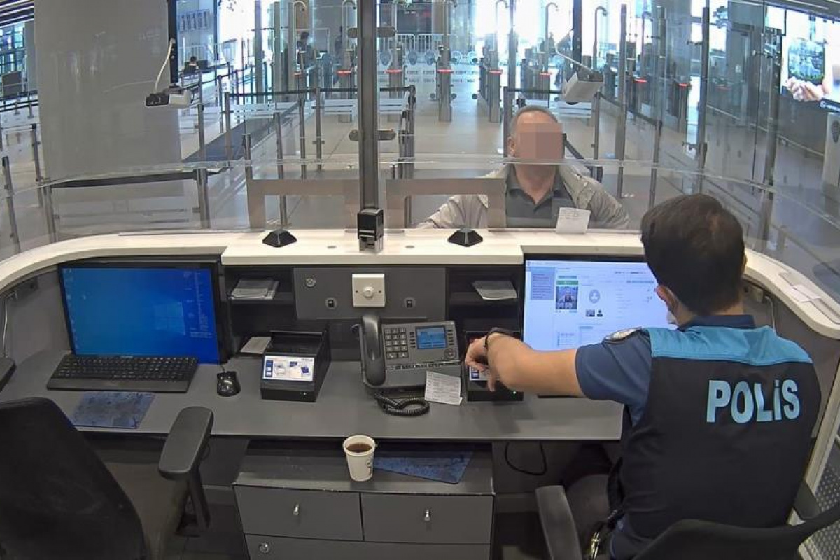 FETÖ’nün Orta Asya yapılanmasında yer aldığı iddiasıyla aranan şüpheli havalimanında yakalandı