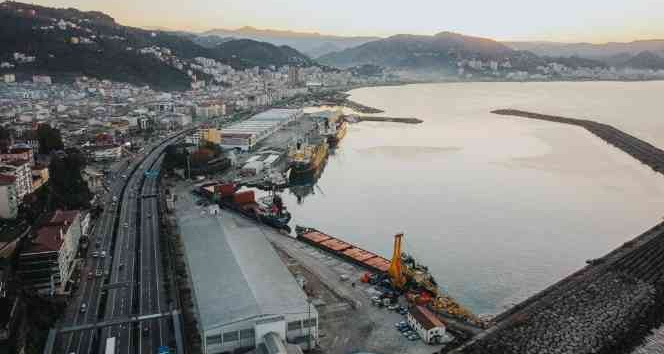 Giresun SS.61 No’lu Damperli Kamyoncular Kooperatifi Başkanı Bekdemir: "Birileri ekmeğimizle oynuyor"