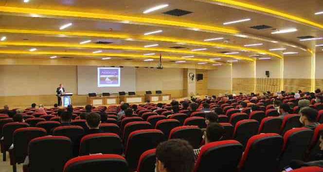 İlahiyat Fakültesi hazırlık sınıfları bilgilendirme toplantısı gerçekleştirildi