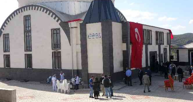 Cezaevi yerleşkesine tam kapsamlı "Adalet Cami" açıldı