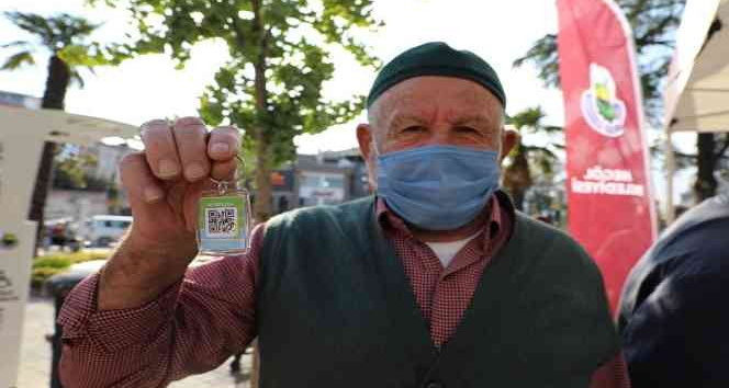 İnegöl Belediyesi’nden 65 yaş üzerine HES kodlu anahtarlık