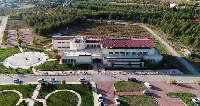 Ali Emiri’nin adı Dicle Üniversitesi Merkez Kütüphanesinde yaşatılacak