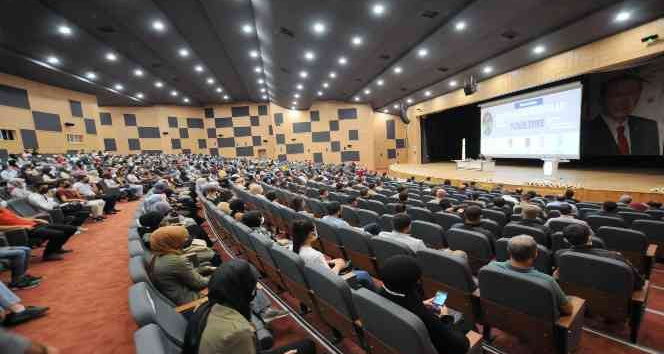 ’Yunus Emre’ konulu konferans gerçekleştirildi