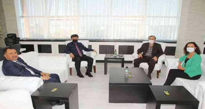 Prof. Dr. Bilgin, Rektör Karacoşkun’la bir araya geldi