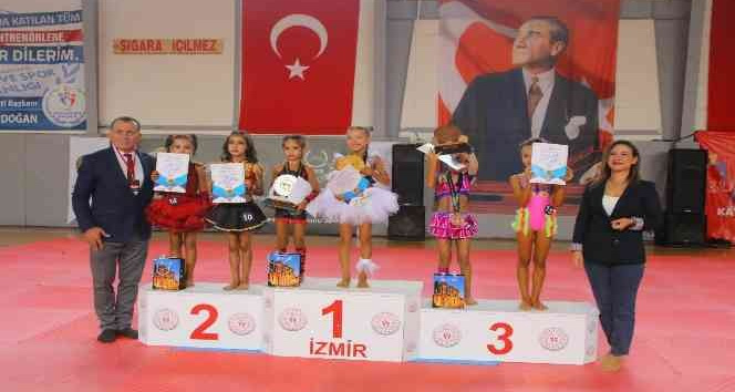 Geleceğin fıtness sporcuları şampiyona heyecanını Selçuk’ta yaşadı