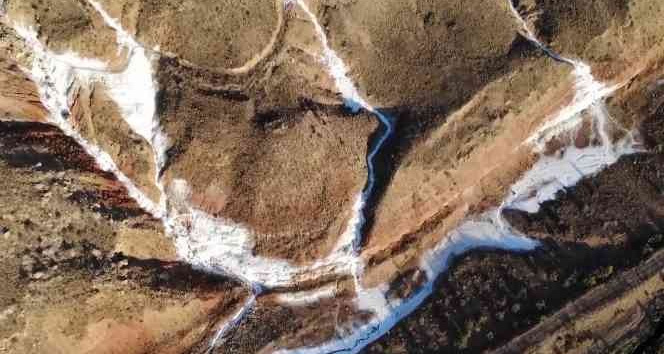 Baba-kız keşfetti, dünyada sadece üç kaynakta var