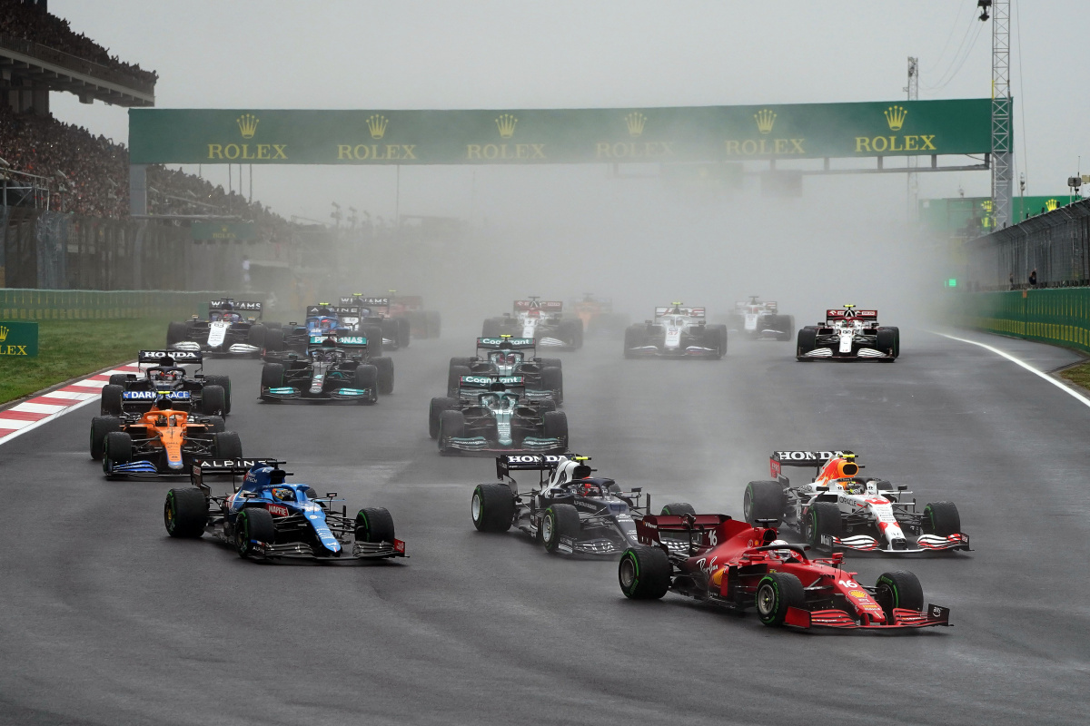 Formula 1 Türkiye Grand Prix&#039;inde start verildi