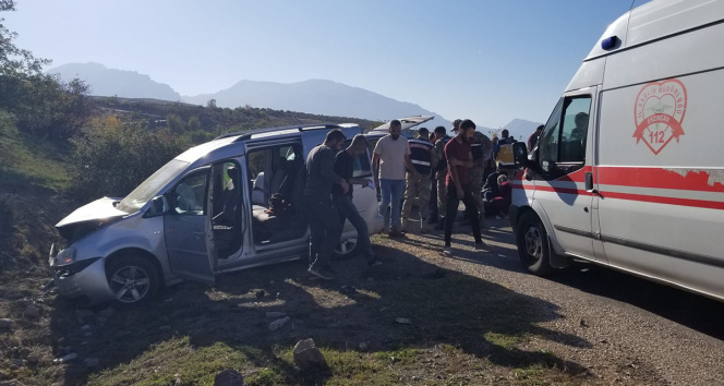 Erzincanda trafik kazası: 7 yaralı
