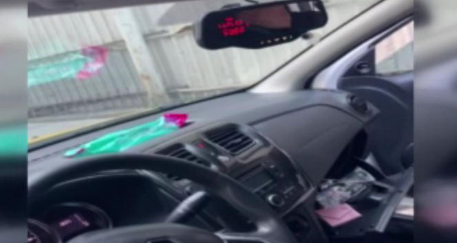 Beyoğlunda korsan taksi sürücüsü denetime takıldı