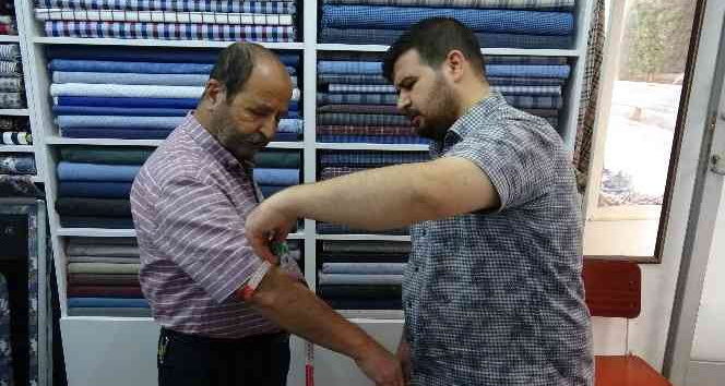 (Özel) Mardin’de diktiği gömlekleri dünya çapında satıyor