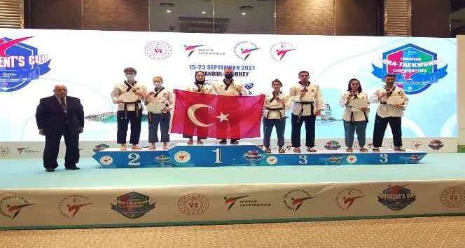 Taekwondo sporcuları İstanbul’dan madalyalar ile döndü