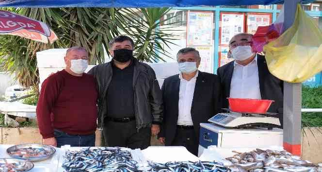 Başkan Şenlikoğlu, halk arasında ziyaretlerini sürdürüyor