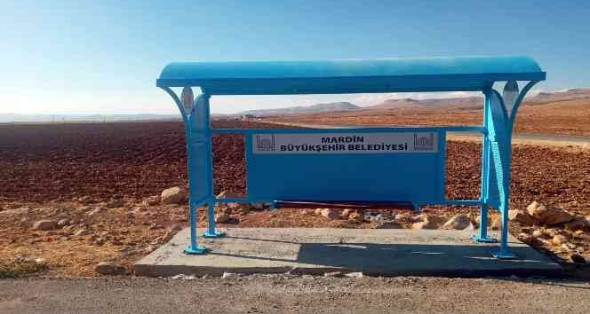 Mardin’de kırsal mahallelere 35 durak montajı yapıldı