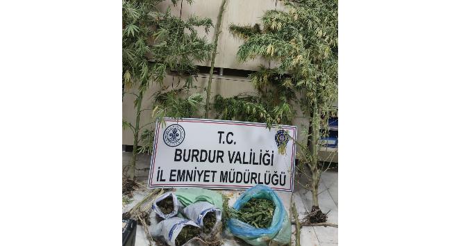 Burdur’da uyuşturucu operasyonu: 2 tutuklama