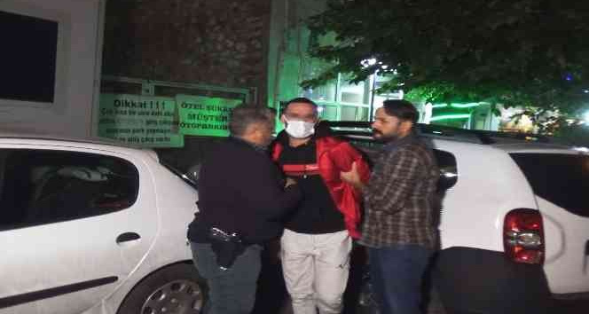 İzmir’de bıçaklı kavga: 1 ağır yaralı