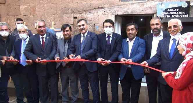 Ahlat’ta çini ve seramik yeniden canlanıyor