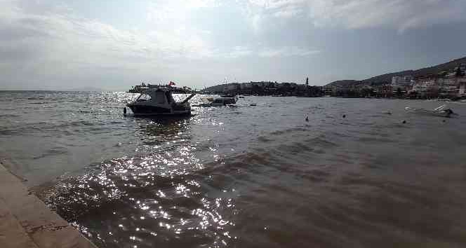 Datça’da fırtınaya dayanamayan bir tekne battı