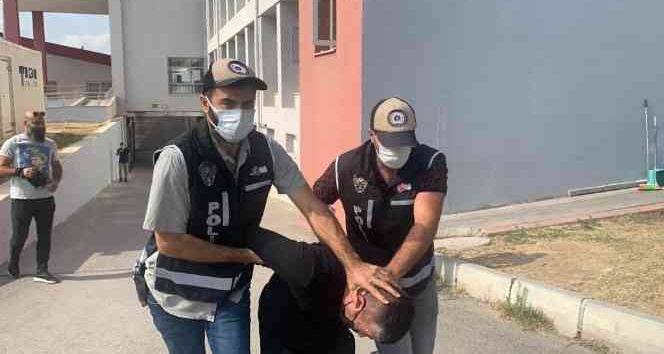 Adana’da MHP’li meclis üyesine silahlı saldırı düzenleyen zanlı, 5 sene sonra yakalandı