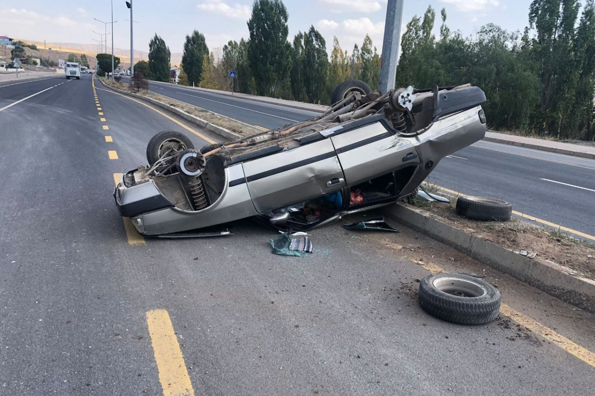 Tercan’da trafik kazası: 3 yaralı