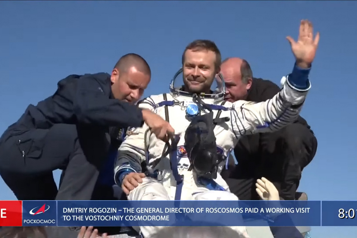 İlk uzay filmi için Uluslararası Uzay İstasyonu’na giden Rus ekip Dünya&#039;ya döndü