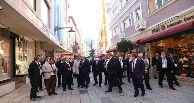 Hilmi Güler, bölgeye örnek oldu
