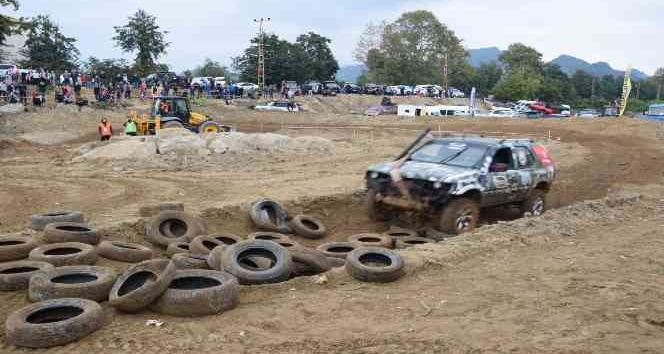 Espiye’de düzenlenen off-road yarışı şehitlere atfedildi