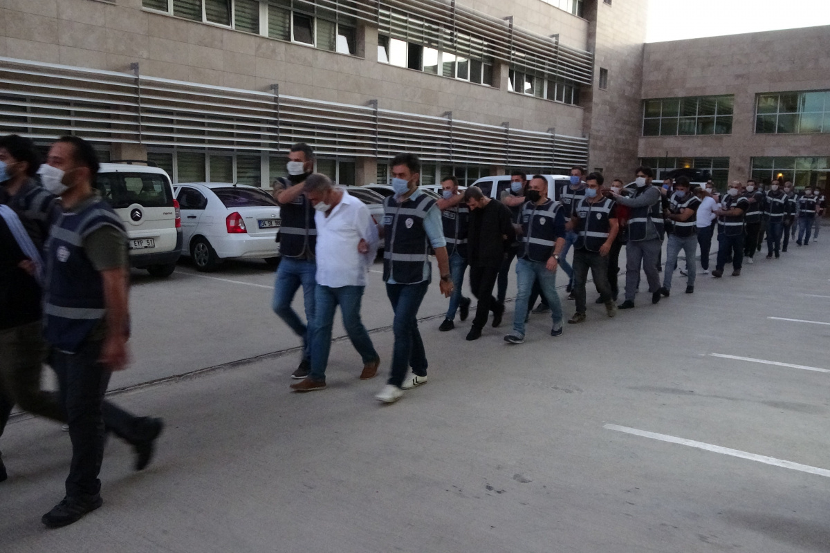 Antalya’da suç örgütü çökertildi: 14 gözaltı