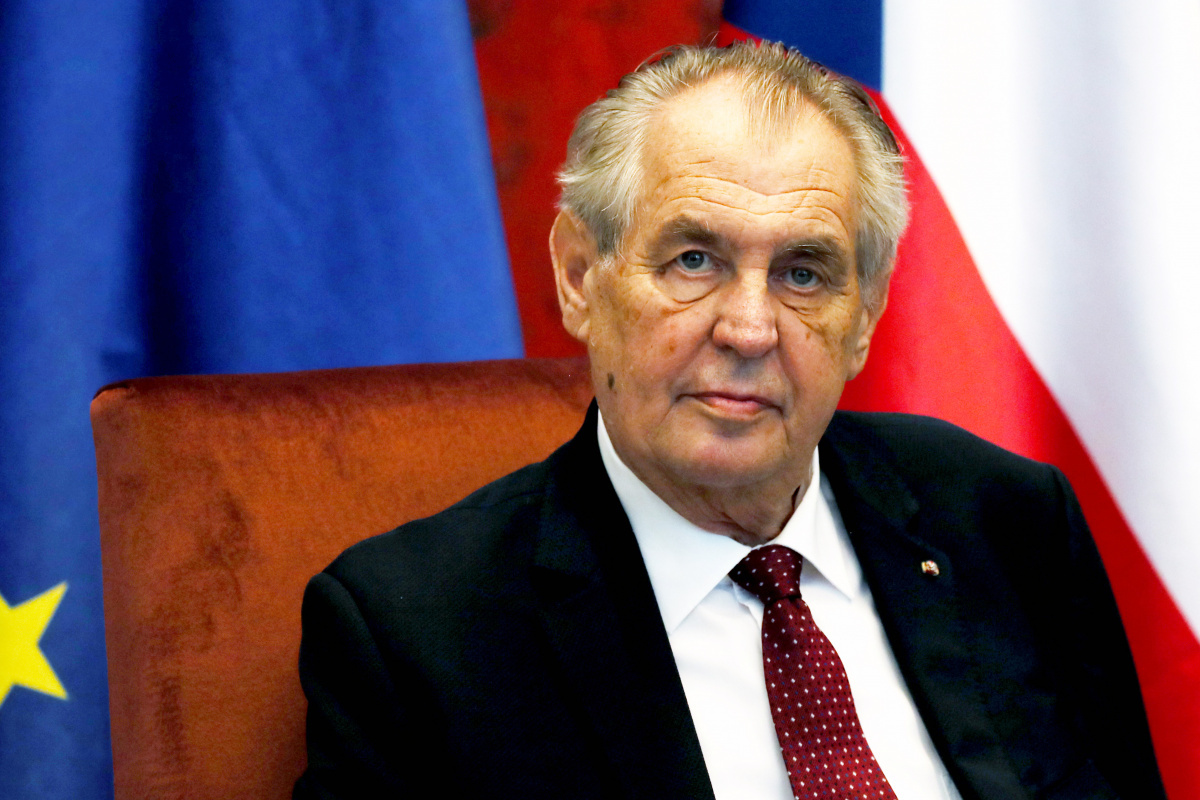 Çekya Cumhurbaşkanı Zeman'ın yetkilerinin kaldırılması kararlaştırıldı