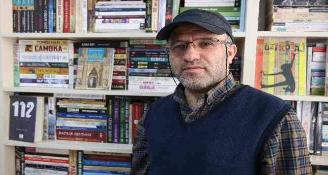 Öğretmeninin aşıladığı kitap aşkı, sahafçı yaptı