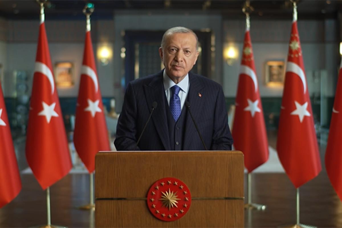 Cumhurbaşkanı Erdoğan: &#039;2021’i yüzde 9’luk bir büyüme ile tamamlamayı öngörüyoruz&#039;