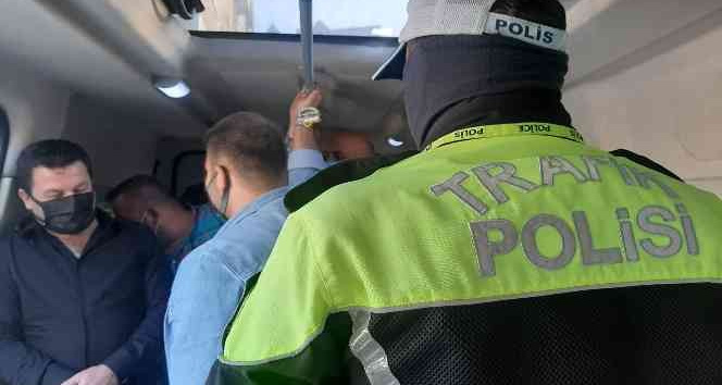 Giresun’da polisten ayakta yolcu denetimi